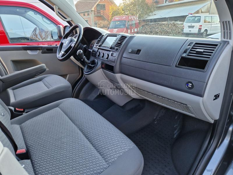 Volkswagen Transporter T5 2.0tdi /Klima/Navigacija
