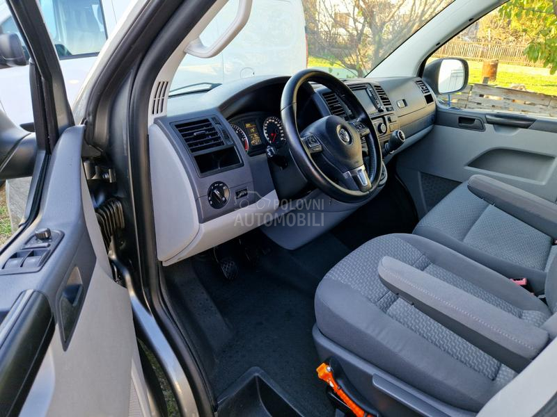 Volkswagen Transporter T5 2.0tdi /Klima/Navigacija