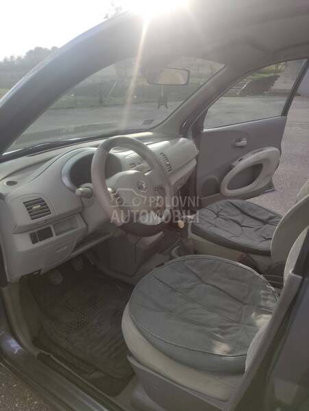 Nissan Micra k12