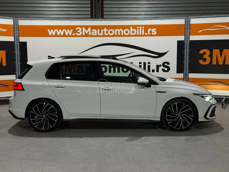 Volkswagen Golf 8 GTD/IQ/PANO/19
