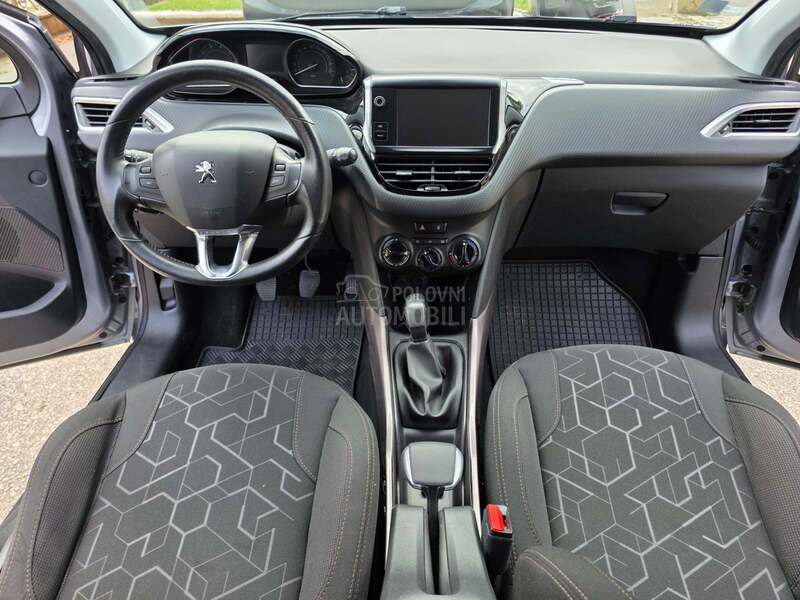 Peugeot 2008 1.2