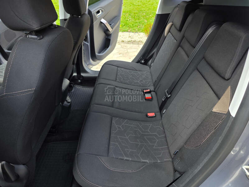 Peugeot 2008 1.2