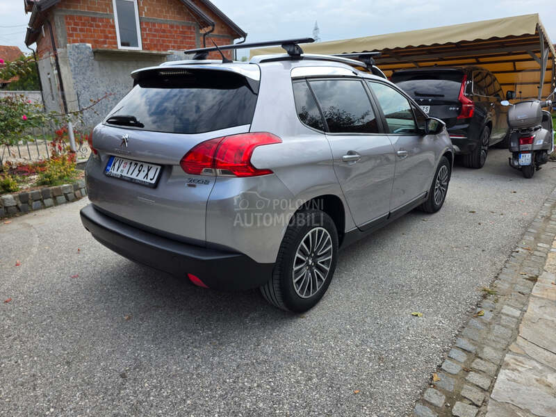 Peugeot 2008 1.2