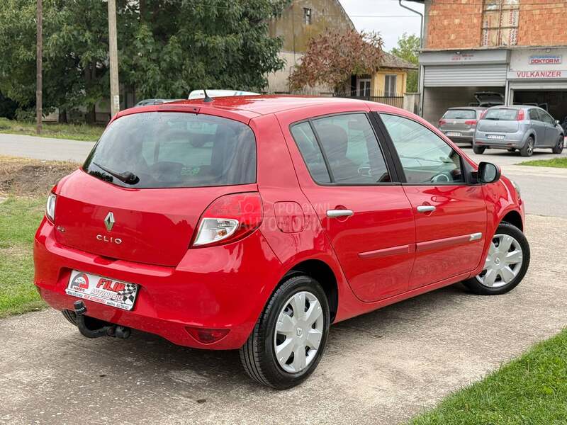 Renault Clio 1.2b NOV