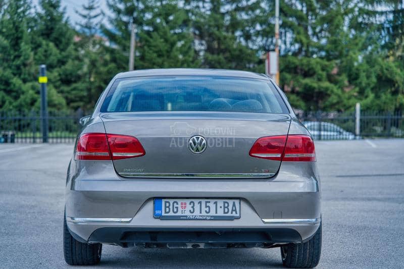 Volkswagen Passat B7  Volkswagen Passat B7