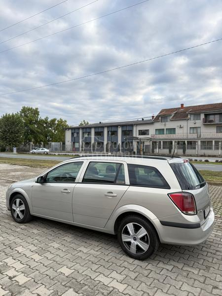 Opel Astra H 
