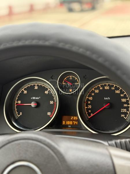 Opel Astra H 