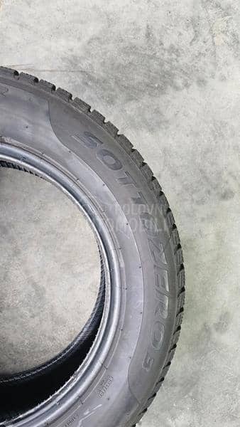 Pirelli 215/60 R16 Zimska