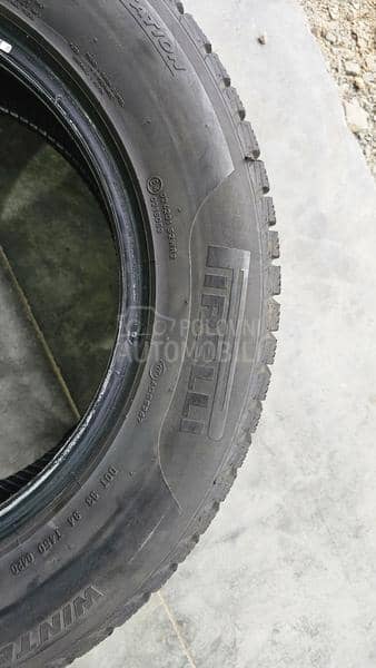 Pirelli 215/60 R16 Zimska