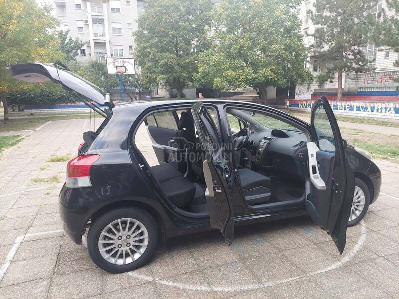 Toyota Yaris 1.33 VVT-i/CH