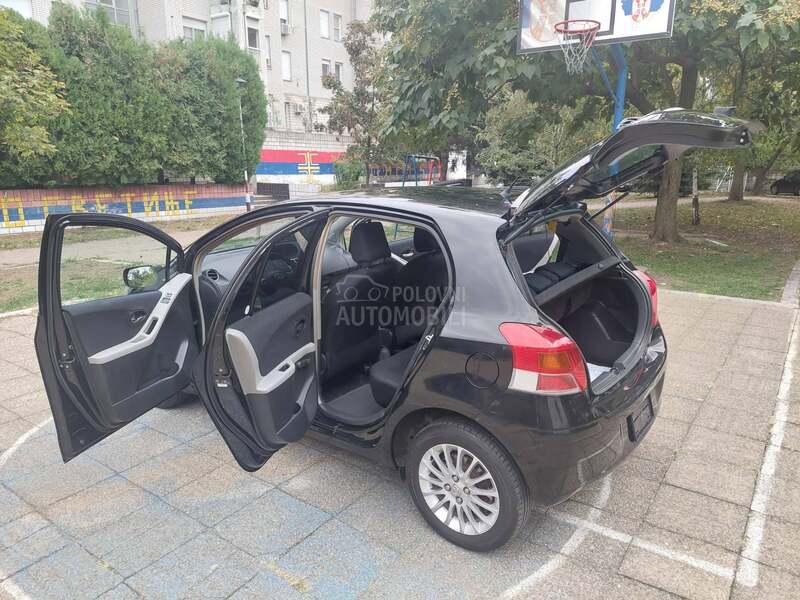 Toyota Yaris 1.33 VVT-i/CH