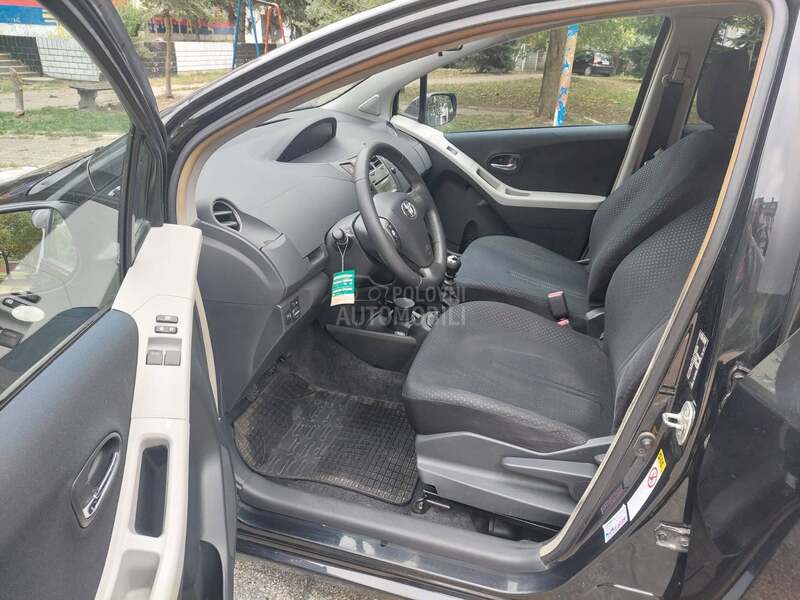 Toyota Yaris 1.33 VVT-i/CH