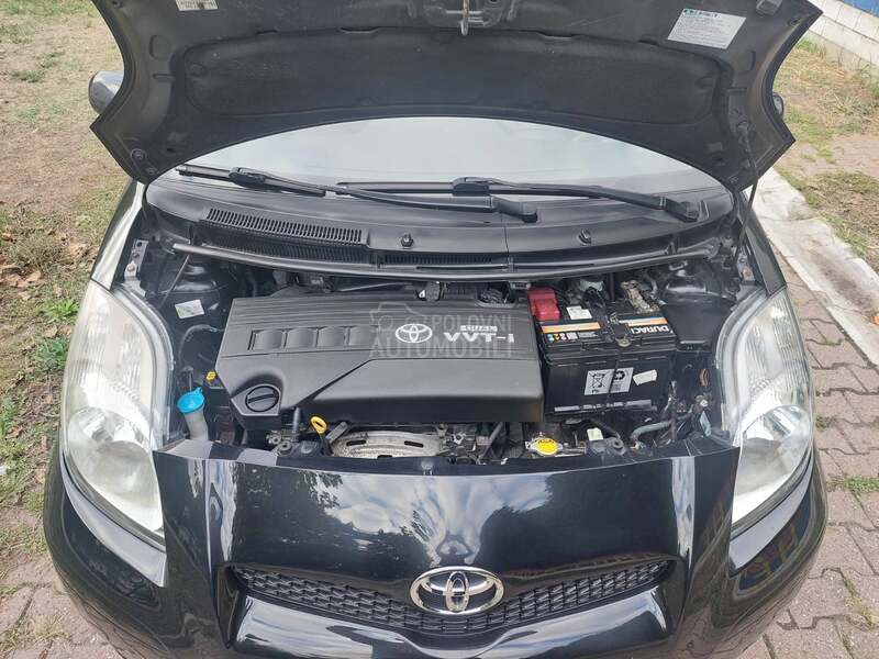 Toyota Yaris 1.33 VVT-i/CH