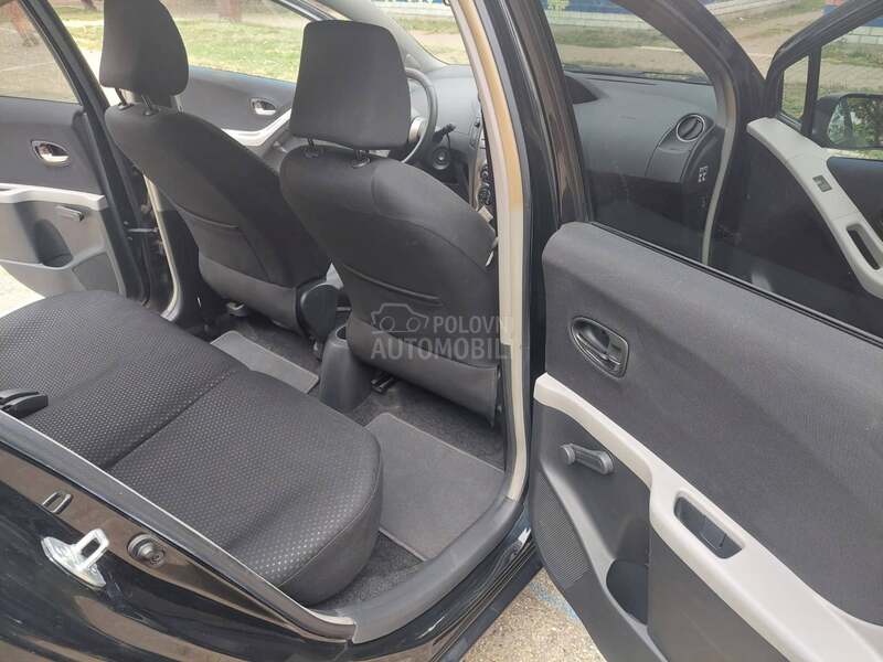 Toyota Yaris 1.33 VVT-i/CH