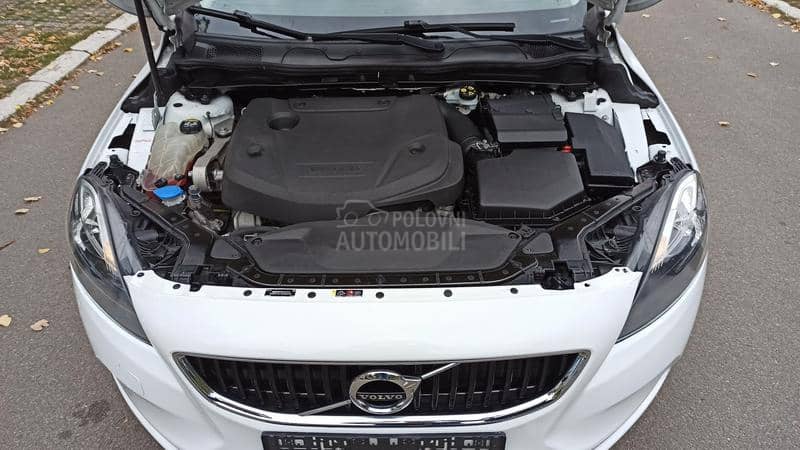 Volvo V40 2.0  D2