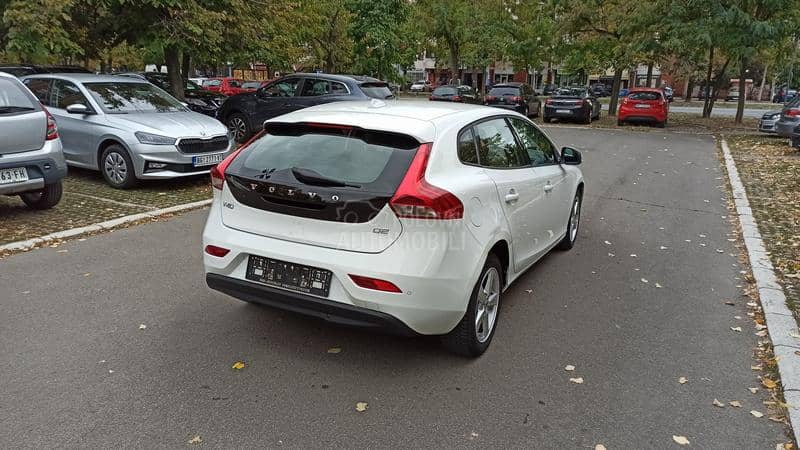 Volvo V40 2.0  D2