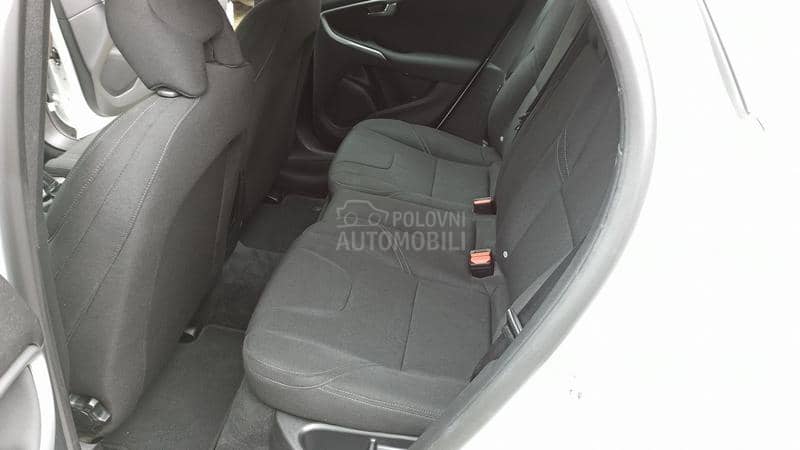 Volvo V40 2.0  D2