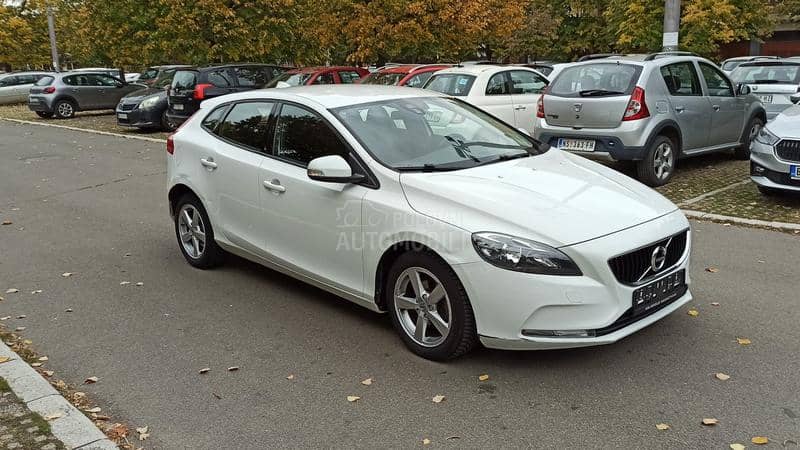 Volvo V40 2.0  D2