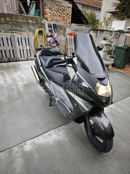 Honda Silver Wing FJS 400