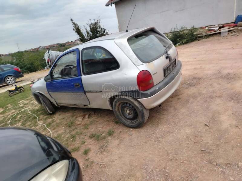 Opel Corsa B 