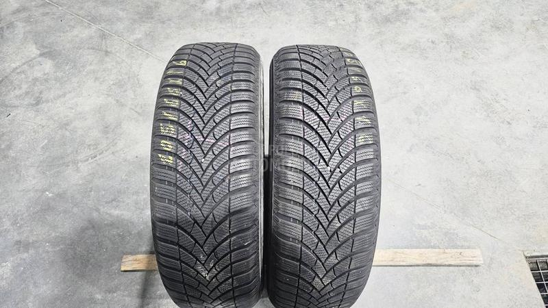 Semperit 205/60 R16 Zimska