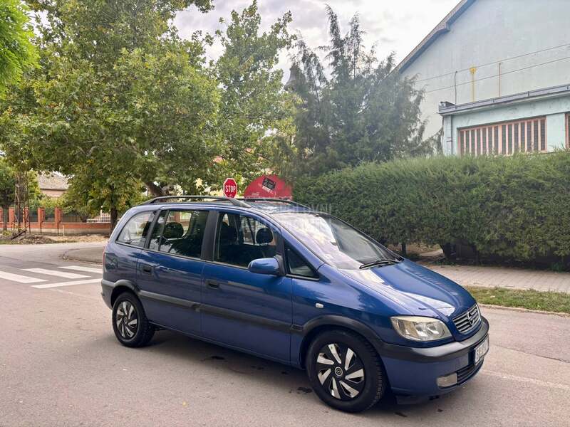 Opel Zafira 