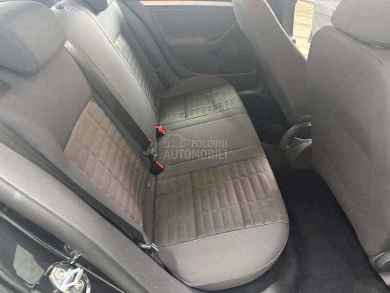 Volkswagen Golf 5 1 48000 k m