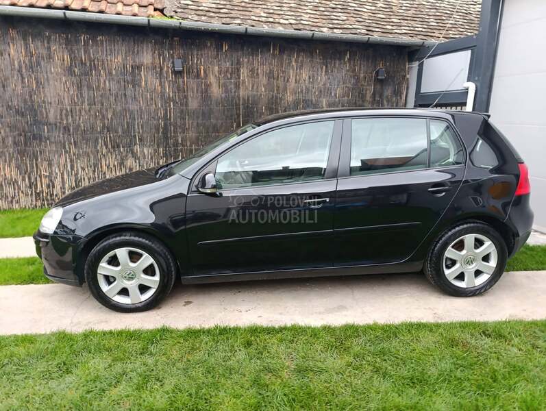 Volkswagen Golf 5 1 48000 k m