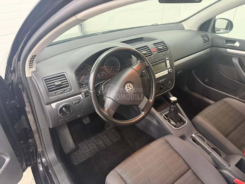 Volkswagen Golf 5 1 48000 k m