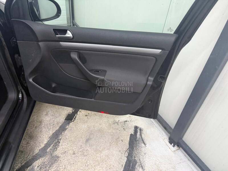 Volkswagen Golf 5 1 48000 k m