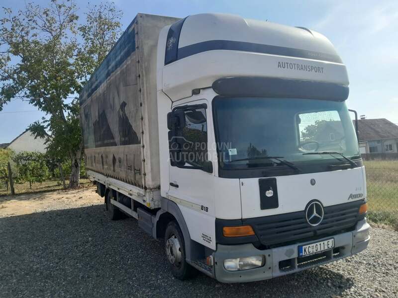 Mercedes Benz 818