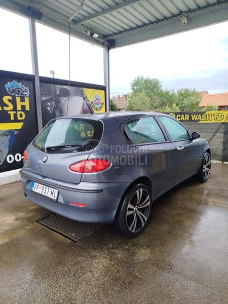 Alfa Romeo 147 1.6 Twin Spark Alfa Romeo 147 1.6 Twin Spark