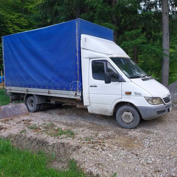 Mercedes Benz sprinter