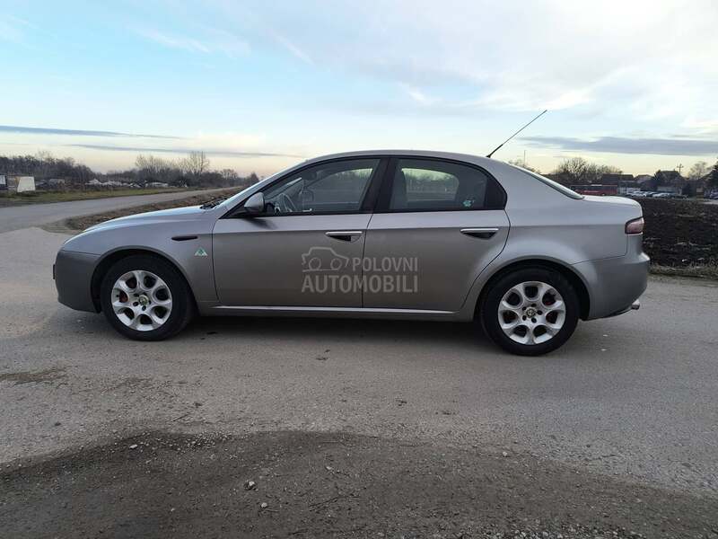 Alfa Romeo 159 