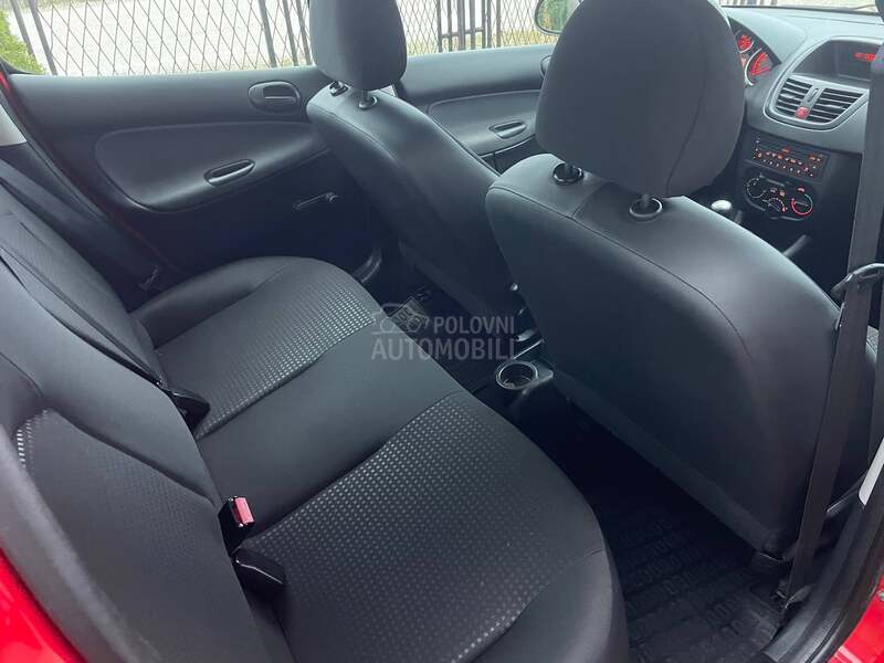 Peugeot 206 plus 1.1 b Young