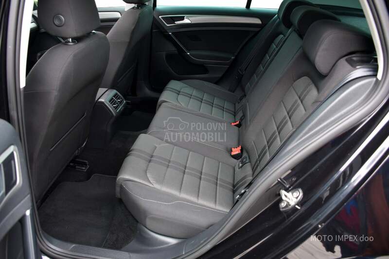 Volkswagen Golf 7 1.4 TSI/R/DSG/CH