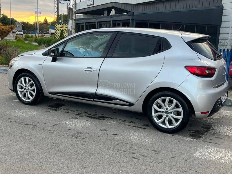 Renault Clio 0.9 LIMITED