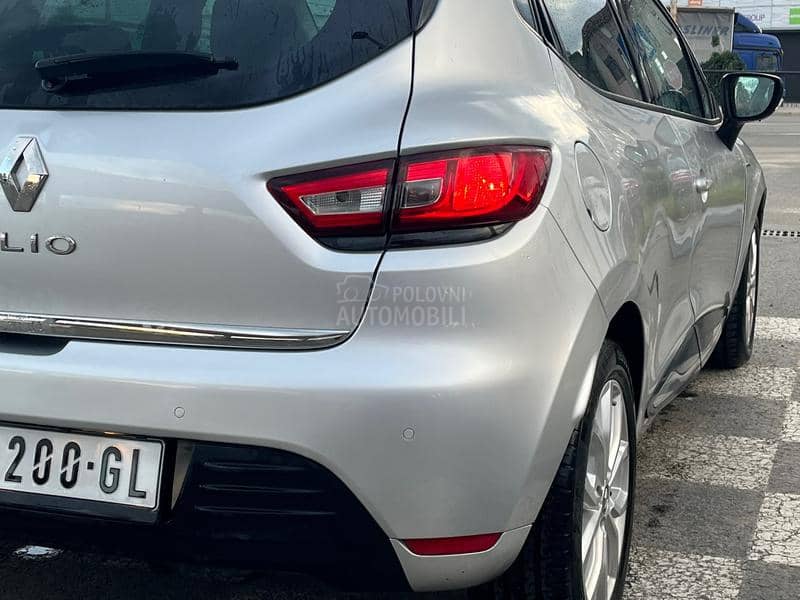 Renault Clio 0.9 LIMITED