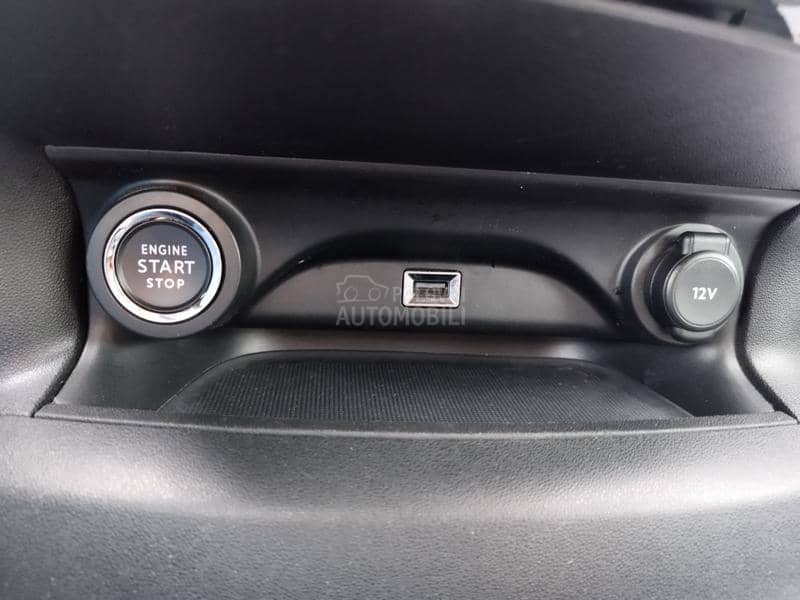 Citroen C4 Cactus 1.5 BlueHdi SHINE