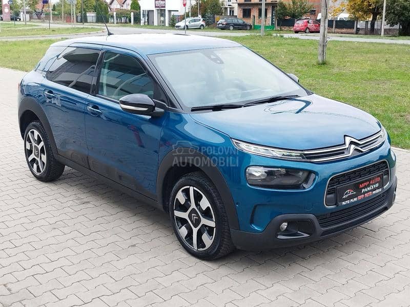 Citroen C4 Cactus 1.5 BlueHdi SHINE