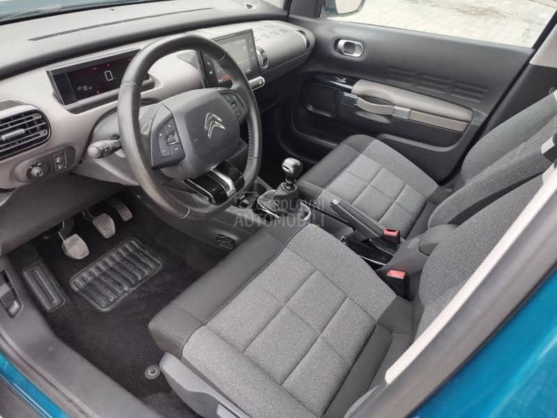 Citroen C4 Cactus 1.5 BlueHdi SHINE