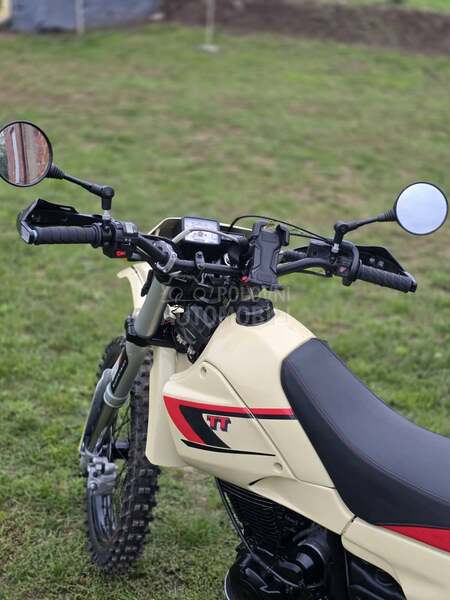 Yamaha TT600