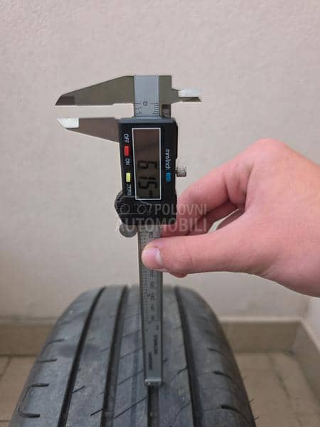 Goodyear 215/60 R17 Letnja