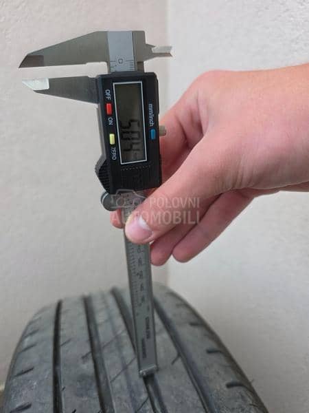 Goodyear 215/60 R17 Letnja