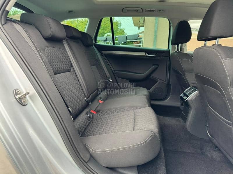 Škoda Superb 2.0TDI DSG/PANO