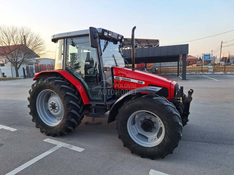 Massey Ferguson 4245 uvoz CH
