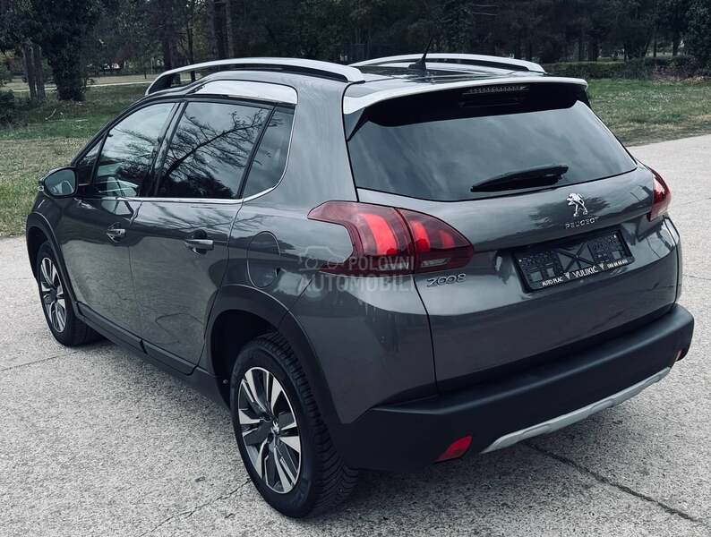 Peugeot 2008 1.2 ALLURE