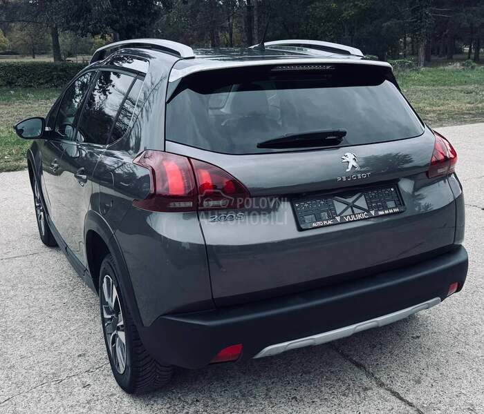 Peugeot 2008 1.2 ALLURE