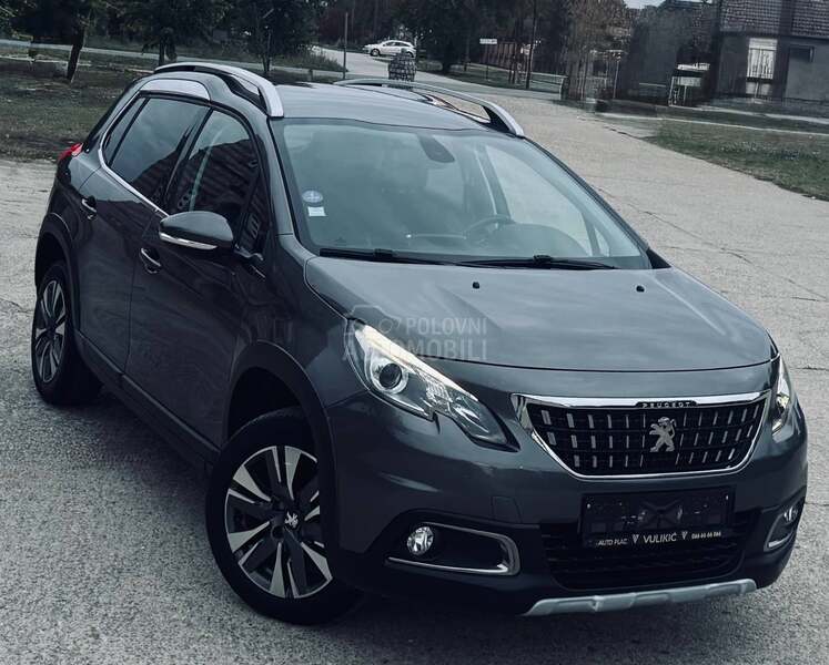 Peugeot 2008 1.2 ALLURE