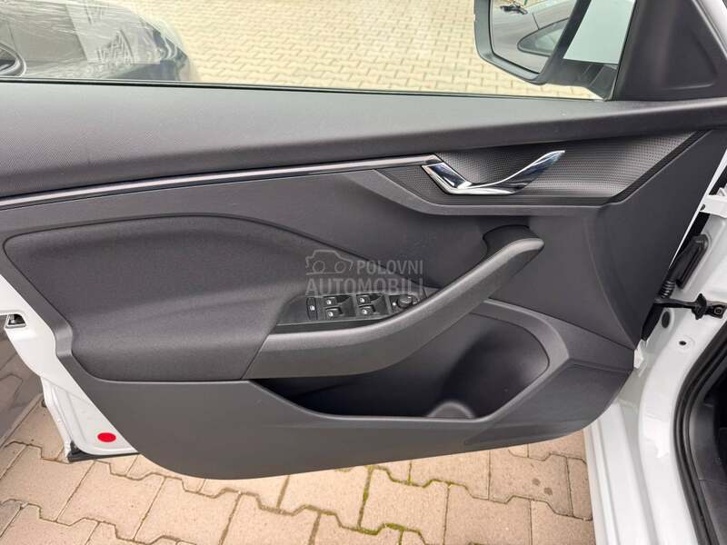 Škoda Kamiq 1.0 tgi,led,kam
